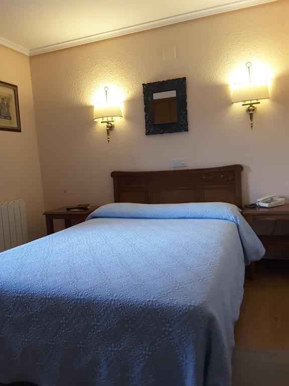 Riodeva Hotell Unquera Exteriör bild