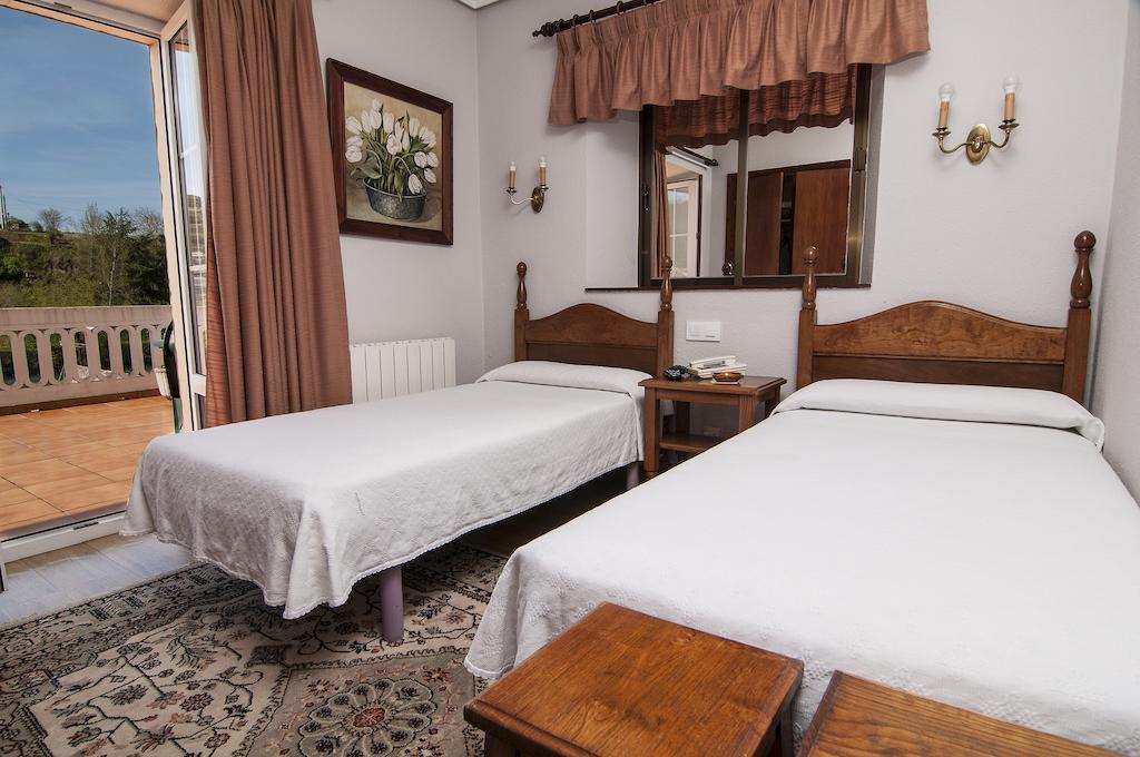 Riodeva Hotell Unquera Rum bild